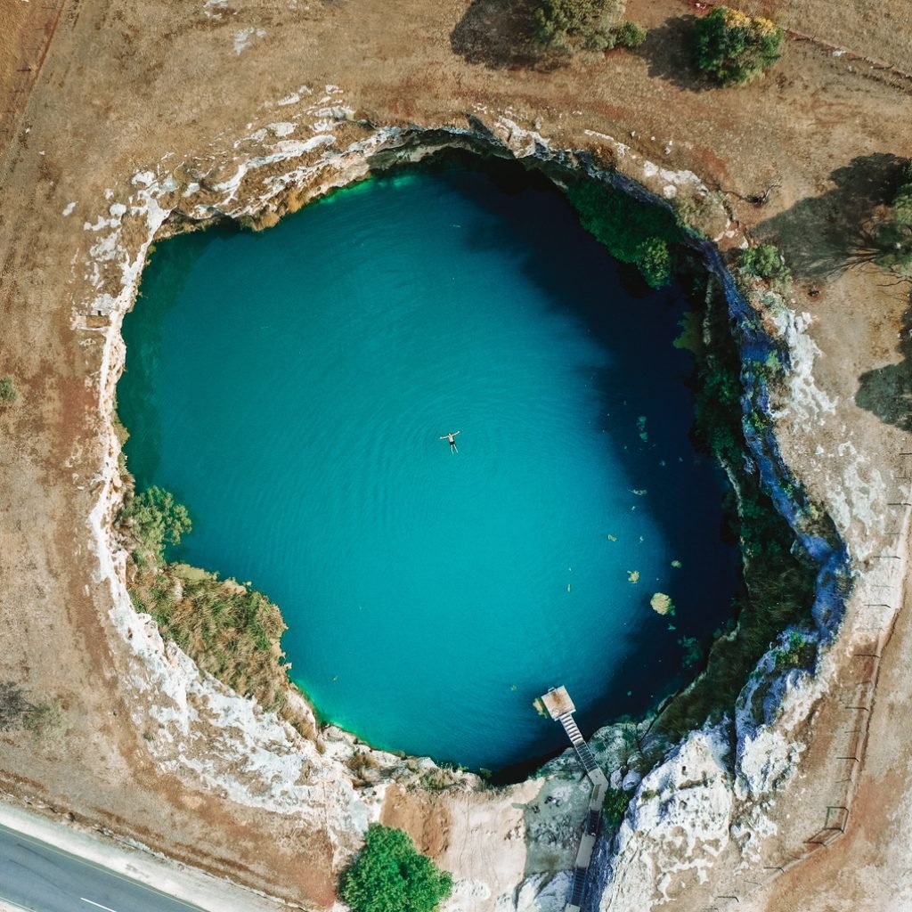 Cenote Little Blue Lakeb Australia